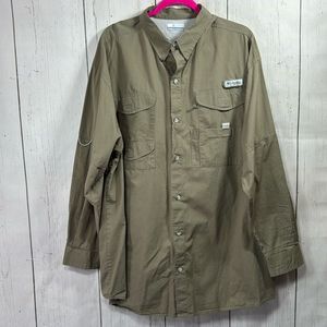 Columbia Mens Shirt XXL Khaki Button Up Long Sleeve Vented Pocket Fishing Casual